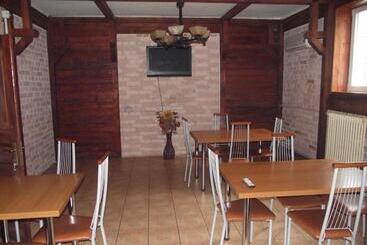 هتل Villa Carmelita