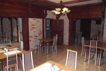 هتل Villa Carmelita