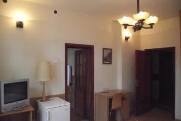 هتل Villa Carmelita
