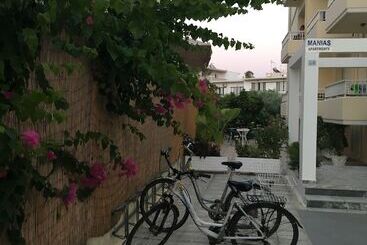 Manias Apartments