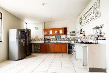 هاستل El Mural Backpackers