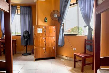 هاستل El Mural Backpackers
