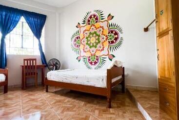 هاستل El Mural Backpackers