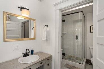 هتل Greenbriar Inn