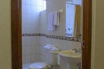 هتل Hostel Sol Andina Inn