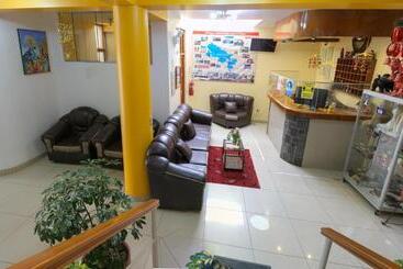 هتل Hostel Sol Andina Inn