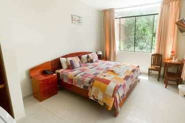 هتل Jose Antonios Inn