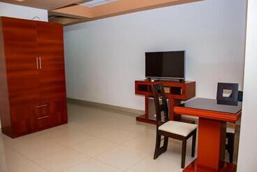 هتل La Estancia