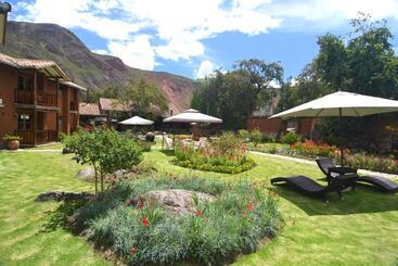 هتل Lizzy Wasi Urubamba