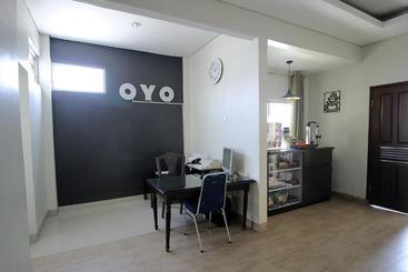 هتل Oyo 680 Grhadika Jodipati