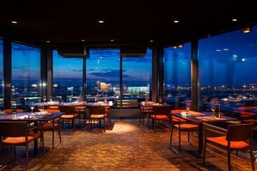 هتل Radisson Blu Moscow Sheremetyevo Airport