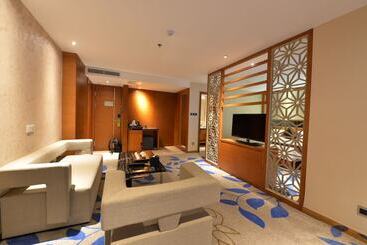 هتل Reethi Rah