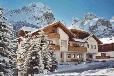 هتل Residence Majarai