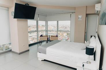 هتل Viera Chimbote
