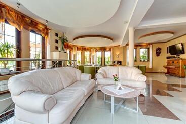 هتل Villa Melody
