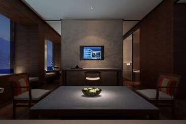 هتل Wyndham Grand Plaza Royale Kaidi