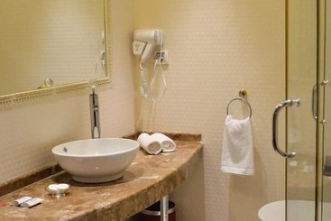 Kristel Hotel
