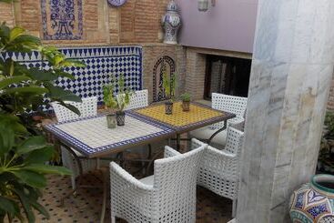 پانسیون Pasta Plaza