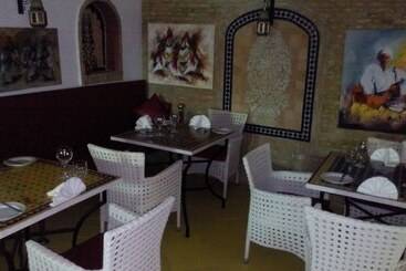 پانسیون Pasta Plaza