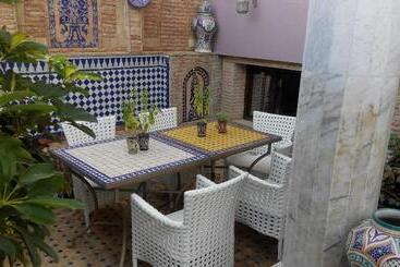 پانسیون Pasta Plaza