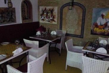 پانسیون Pasta Plaza