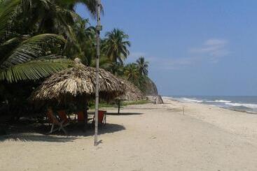 استراحتگاه Sublime Ecohotel   Tayrona Palomino