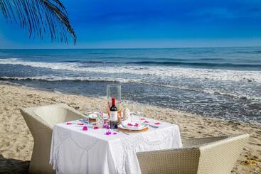 استراحتگاه Sublime Ecohotel   Tayrona Palomino