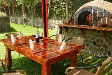 El Molino Hotel Y Restaurant