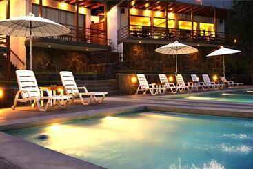 El Molino Hotel Y Restaurant