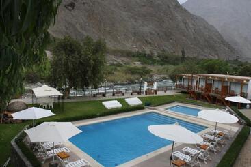 El Molino Hotel Y Restaurant