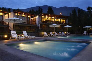 El Molino Hotel Y Restaurant