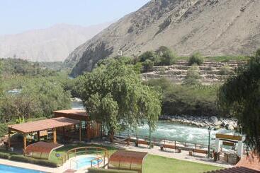 El Molino Hotel Y Restaurant