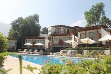 El Molino Hotel Y Restaurant