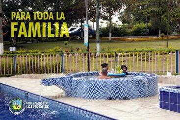 هتل Campestre Los Nogales