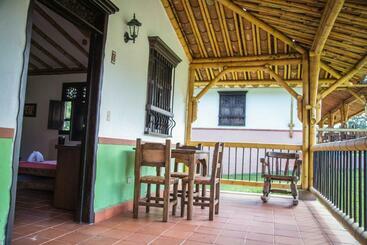 هتل Campestre Montecarlo