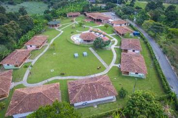 هتل Campestre Montecarlo