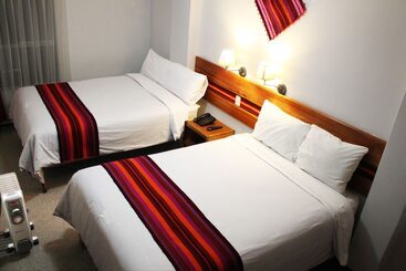 هتل Cantuta Inn