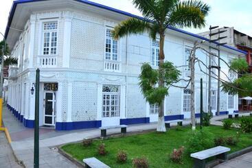 هتل Casa Morey