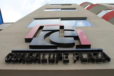 هتل Guadalupe Plaza