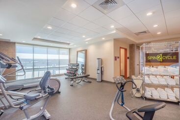 هتل Home2 Suites By Hilton Bowling Green