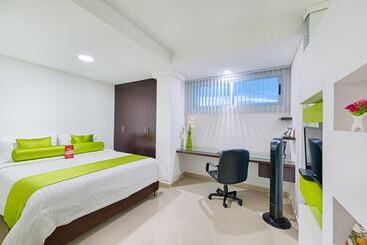 هتل Piaro In Suites