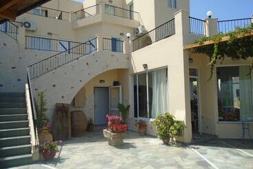 Apartment Hotel Irida