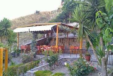 Apartment Hotel Irida