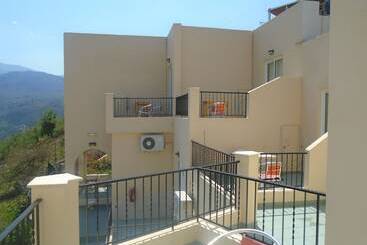 Apartment Hotel Irida