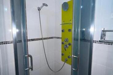 هتل Casa Del Profesor Iquique