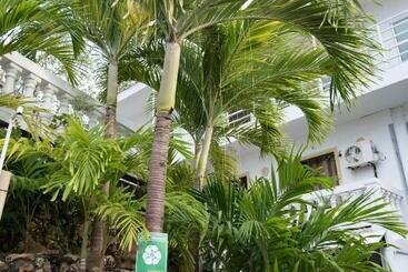 هاستل The Rock House Eco