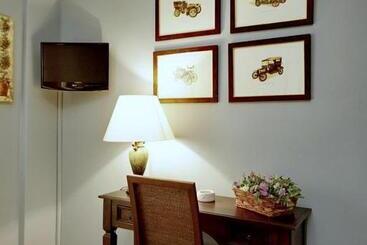 Aloe Luxury Apartments & Suites