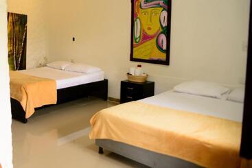 تختخواب و صبحانه Finca Hotel Loma Verde