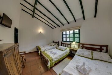 تختخواب و صبحانه Hospederia La Roca La Plaza Principal