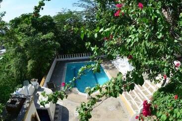 تختخواب و صبحانه Jardin Etnobotanico Villa Ludovica